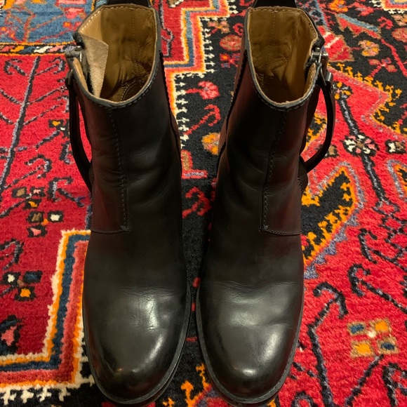 Sexy Swedish Black Pistol Boots by Acne Studios - Picture 5 of 7